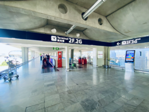 Gare T2 vers 2F, 2G